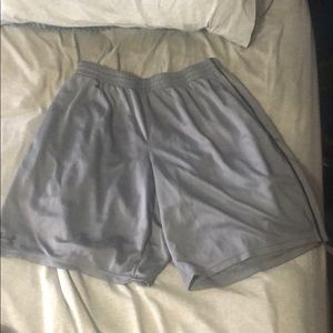 Under armour workout shorts size L